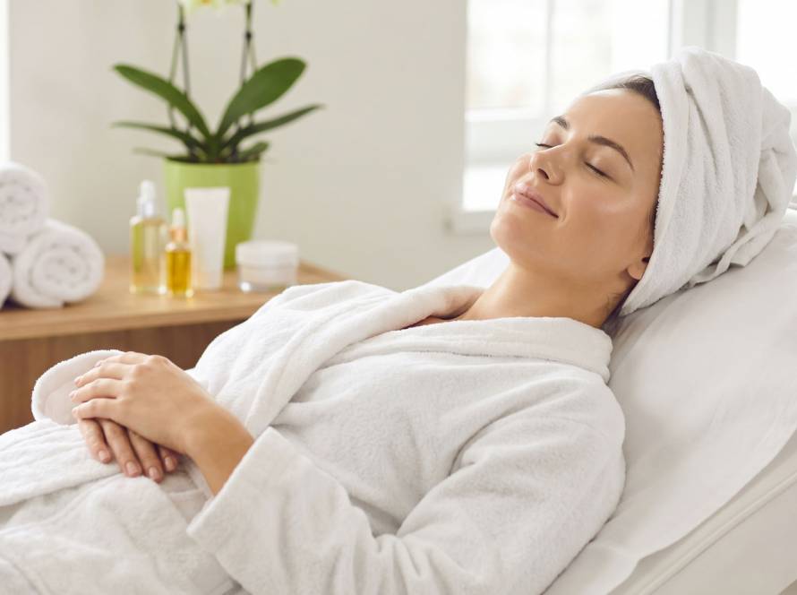 Professionelle Epilation der Bikinizone für ein lückenlos glattes und gepflegtes Hautgefühl bei Epitime Cologne.